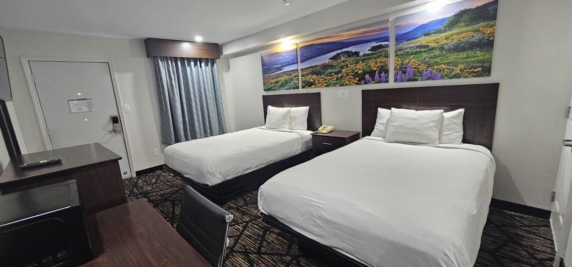 Days Inn By Wyndham Indianapolis East Post Road Bagian luar foto