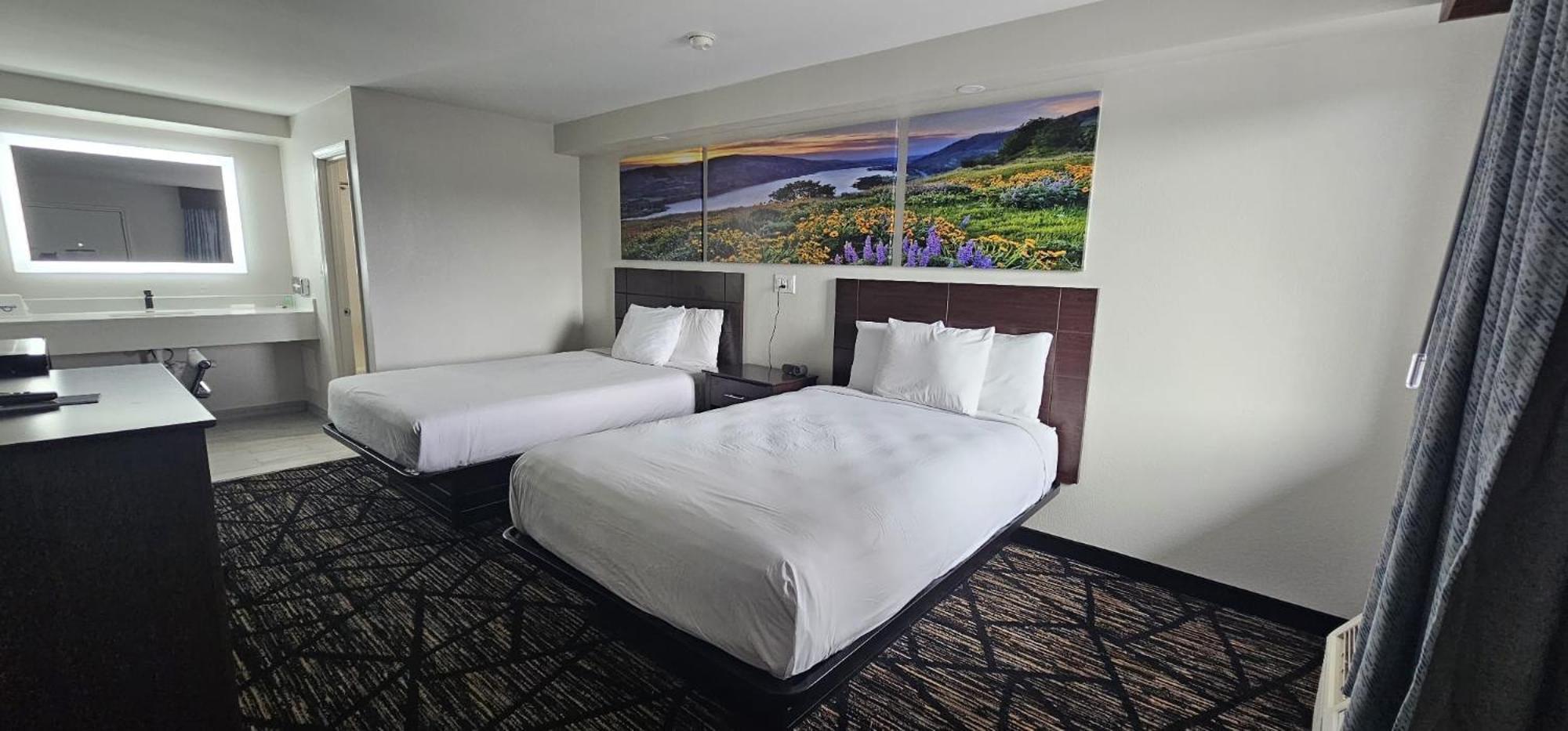 Days Inn By Wyndham Indianapolis East Post Road Bagian luar foto